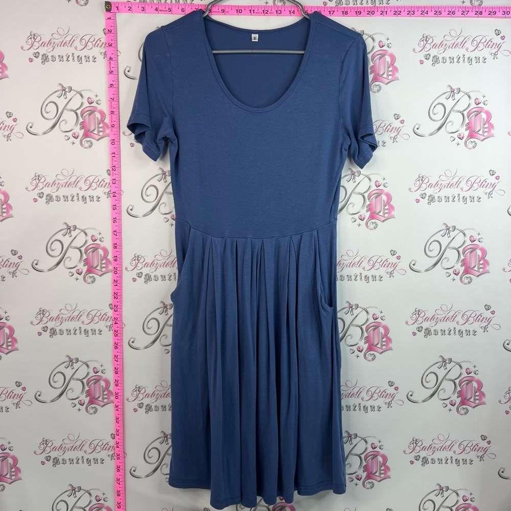 Dress flowy T-shirt style Blue Short Sleeve Scoop Neck Knit Dress with Pockets